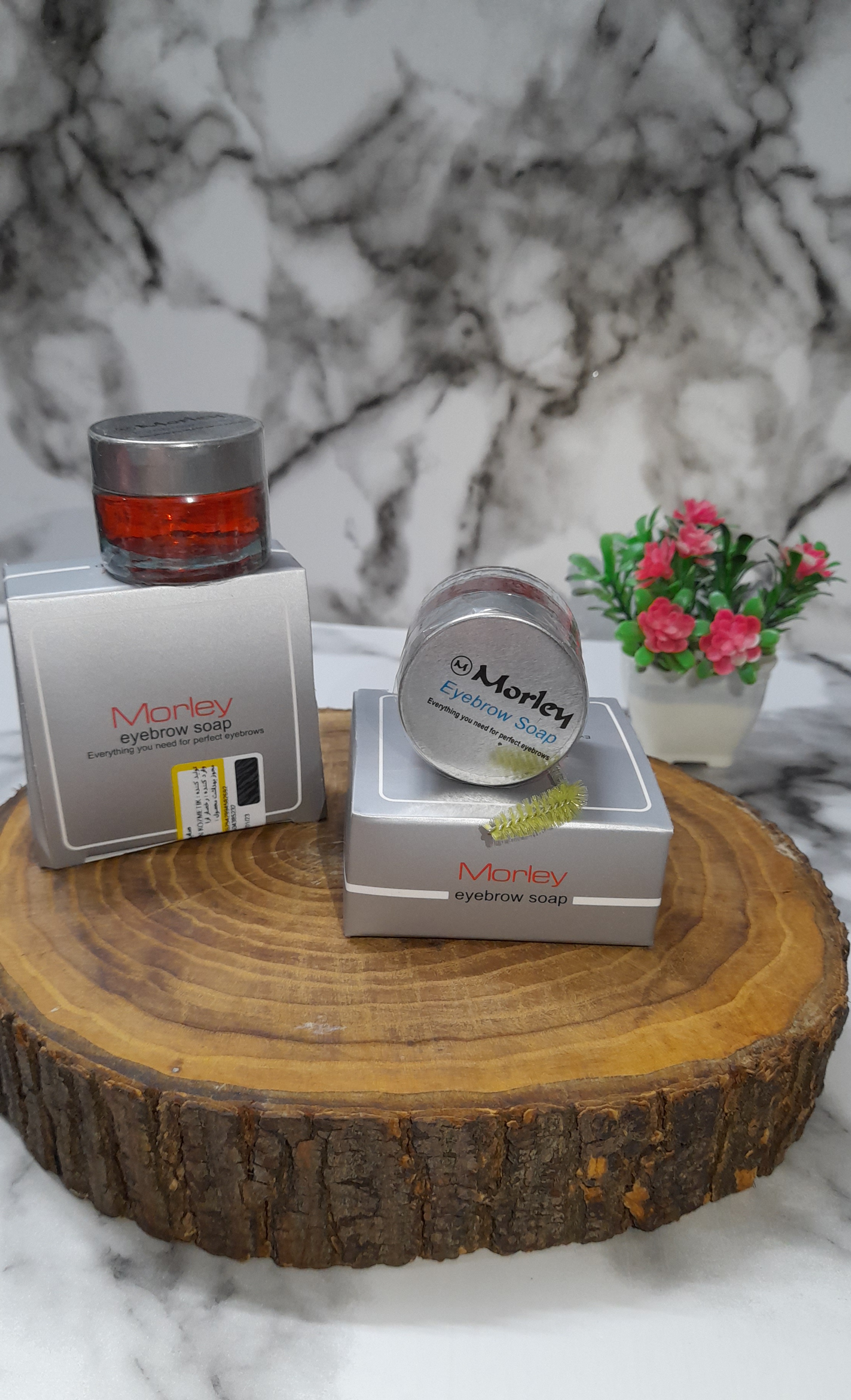 ژل لیفت ابرو. (مورلی)