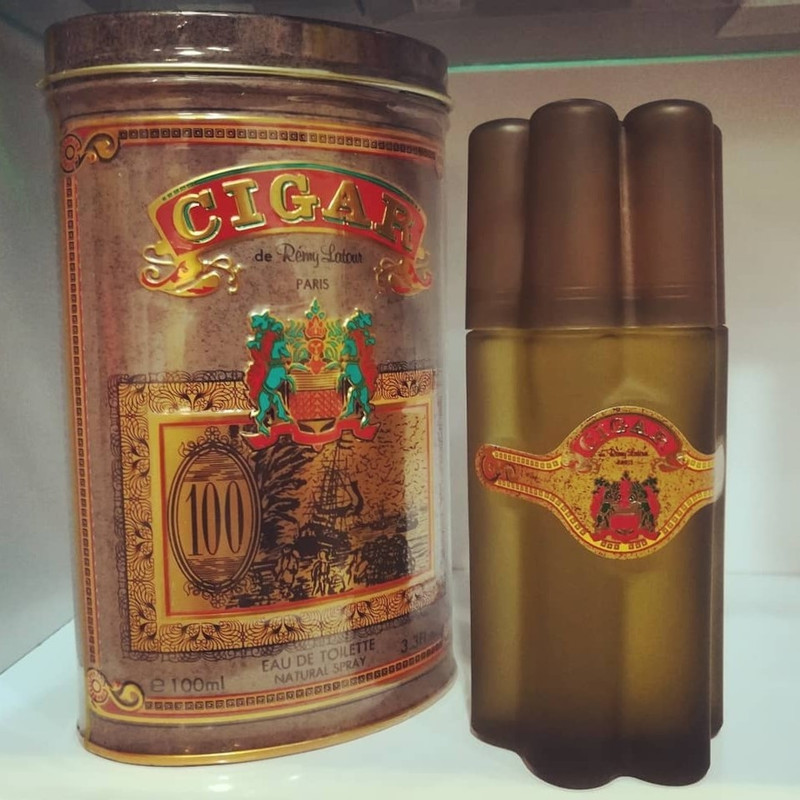 ادکلن مردانه سیگار Remy Latour Cigar؛ رایحه‌ای گرم و ماندگار با عطر تنباکو